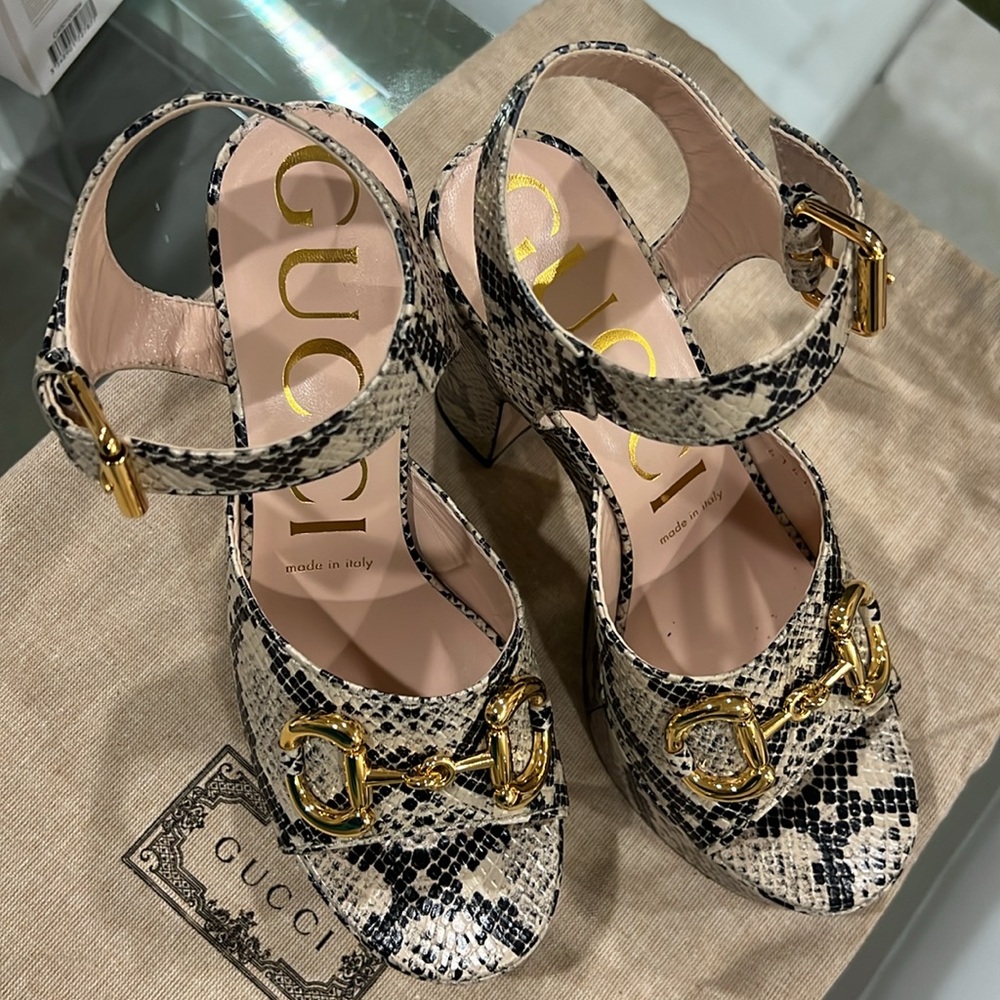 🔥🔥🔥Authentic Gucci Python Calf Print Sandals - Picture 11 of 11